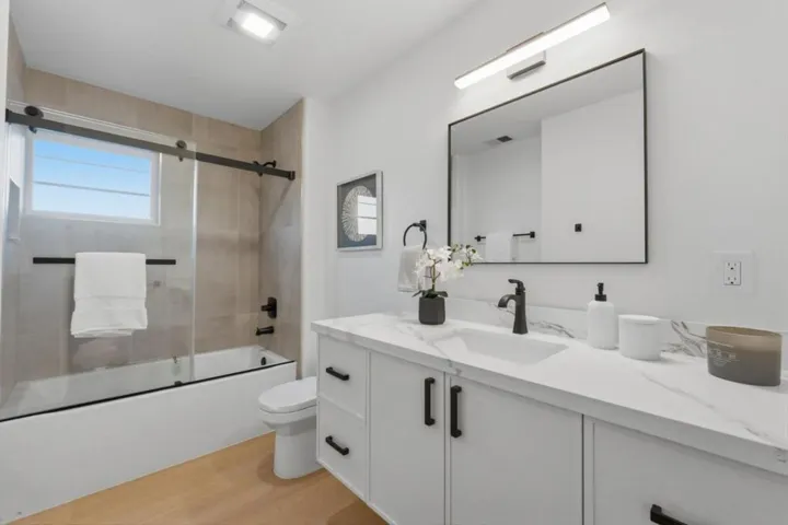401 Carroll Street, Sunnyvale, California 94086