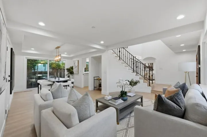 401 Carroll Street, Sunnyvale, California 94086