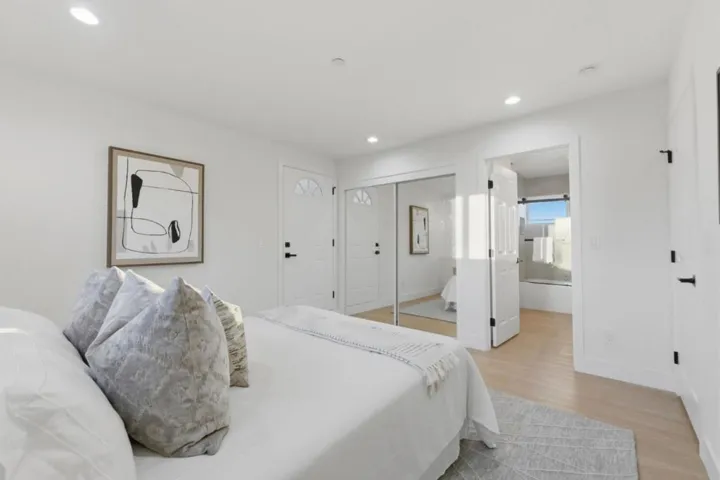 401 Carroll Street, Sunnyvale, California 94086