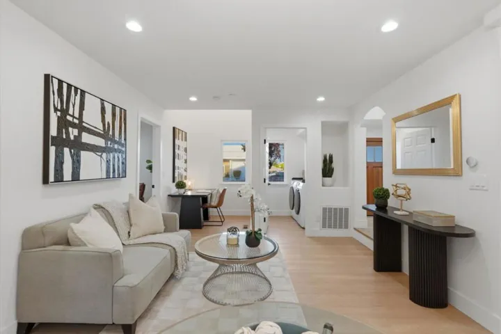 401 Carroll Street, Sunnyvale, California 94086