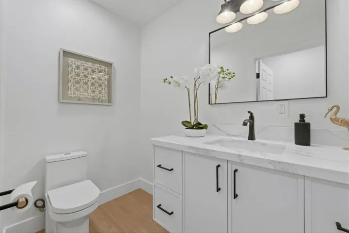 401 Carroll Street, Sunnyvale, California 94086