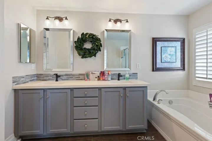 Primary room Bathroom