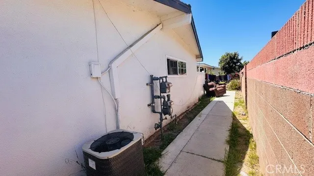 Right side: Gate Entry, leads to the back