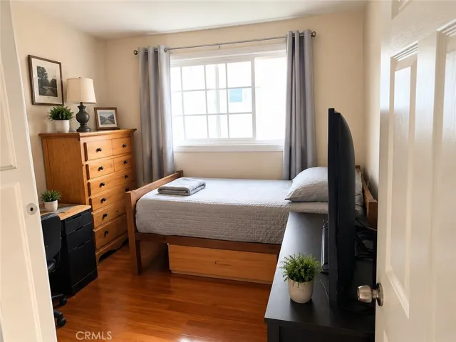 Main House: Bedroom 3