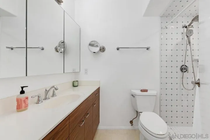 1216 Merritt Dr, El Cajon, California 92020