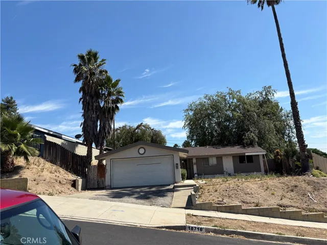 18716 Oakmoor, Canyon Country, California 91351