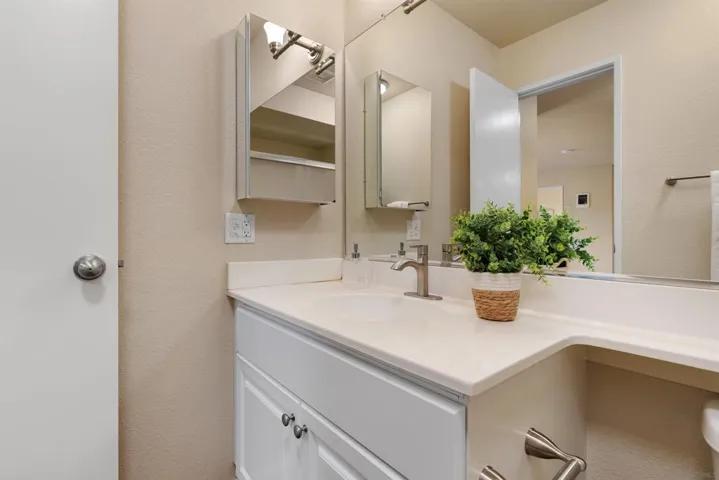 6955 Alvarado Rd 70, San Diego, California 92120