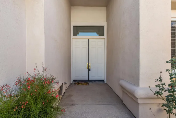 37616 Pineknoll (54)