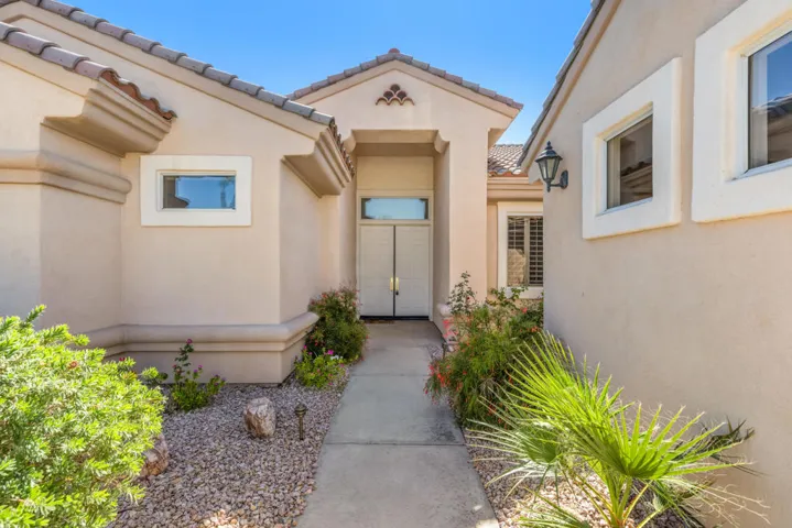 37616 Pineknoll (57)