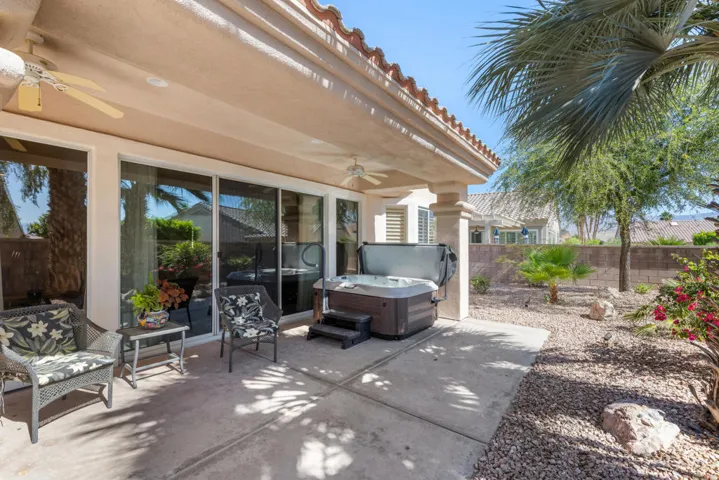 37616 Pineknoll (48)