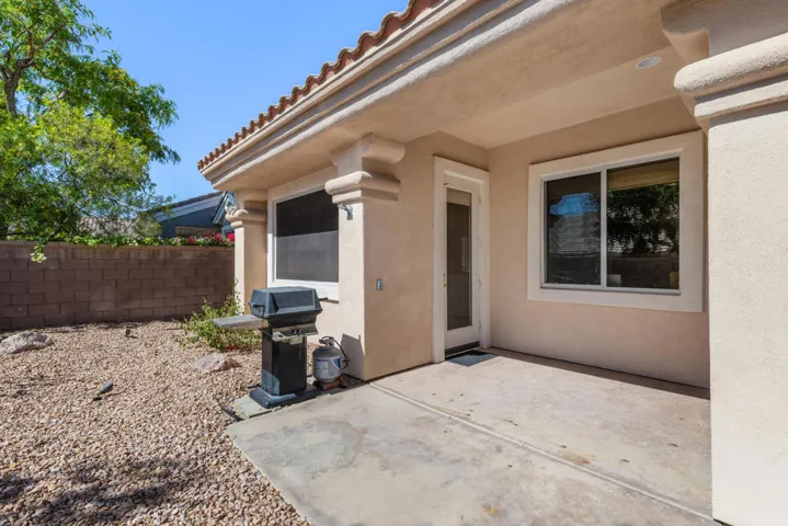 37616 Pineknoll (47)