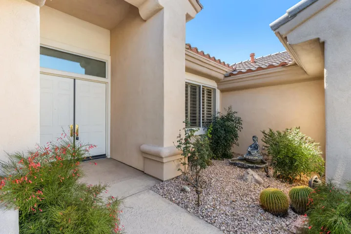 37616 Pineknoll (55)