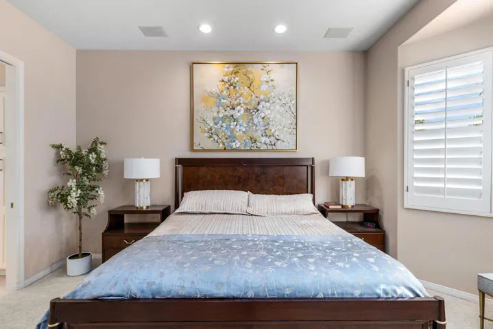 37616 Pineknoll (17)