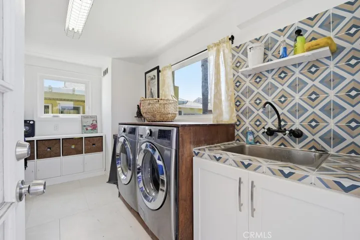 831 S Hampstead, Anaheim, California 92802