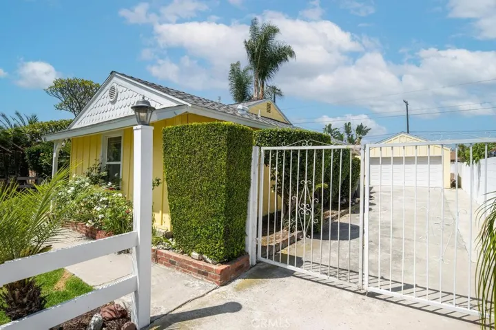 831 S Hampstead, Anaheim, California 92802