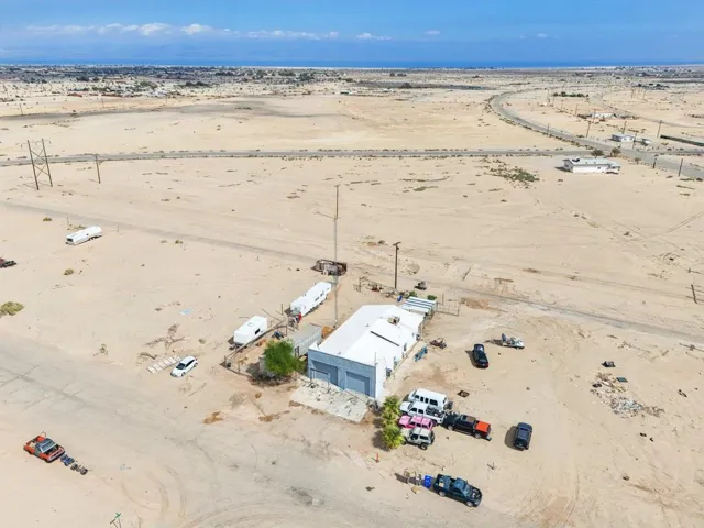 35-web-or-mls-Riviera Cir-S1210-033