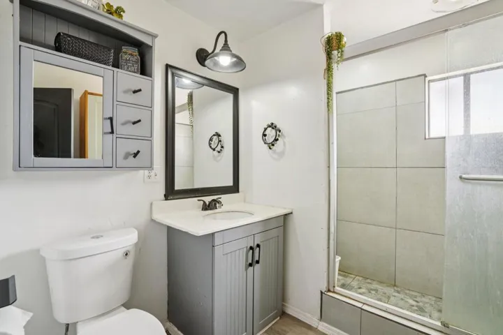 22-web-or-mls-Riviera Cir-S1210-020