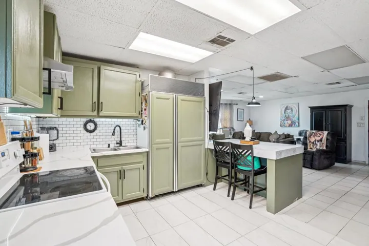 14-web-or-mls-Riviera Cir-S1210-012
