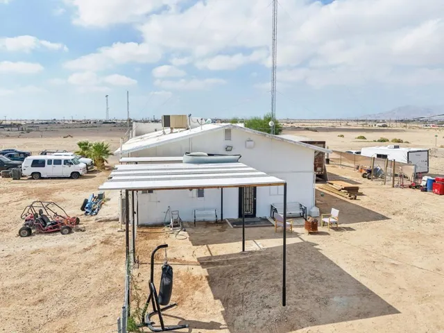 41-web-or-mls-Riviera Cir-S1210-039