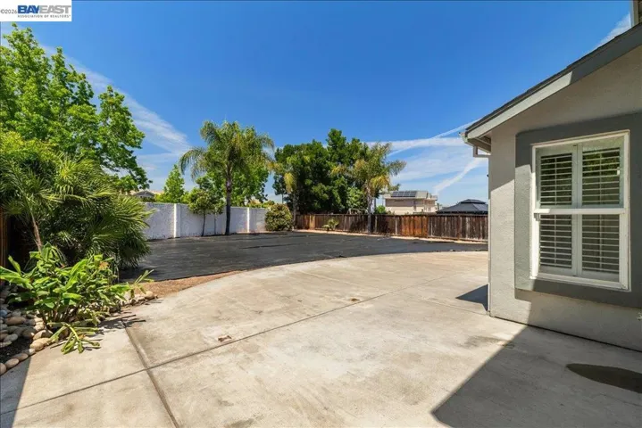 2449 Almanor Drive, Tracy, California 95304