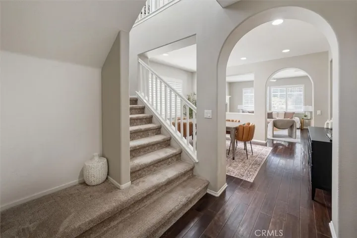27866 Alta Vista, Valencia, California 91355
