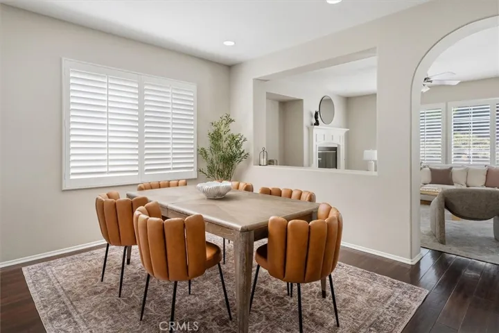 27866 Alta Vista, Valencia, California 91355