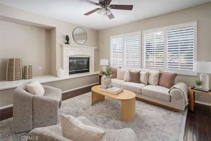 27866 Alta Vista, Valencia, California 91355