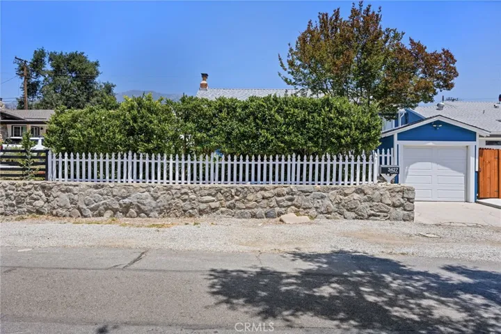 3427 Encinal Street, La Crescenta, California 91214
