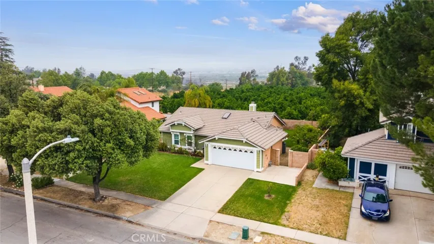 29 Hubbard Court, Redlands, California 92374