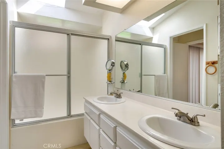 29 Hubbard Court, Redlands, California 92374