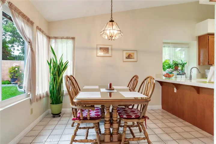 29 Hubbard Court, Redlands, California 92374