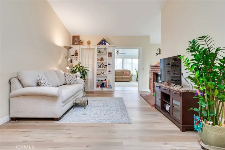 29 Hubbard Court, Redlands, California 92374