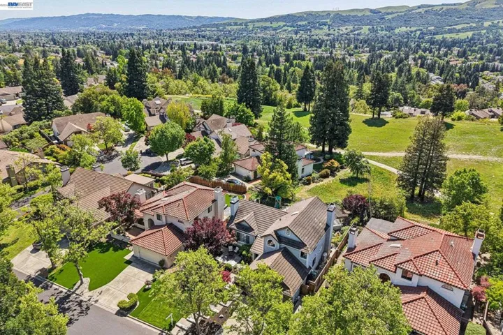 1095 Canyon Hills Rd, San Ramon, California 94582