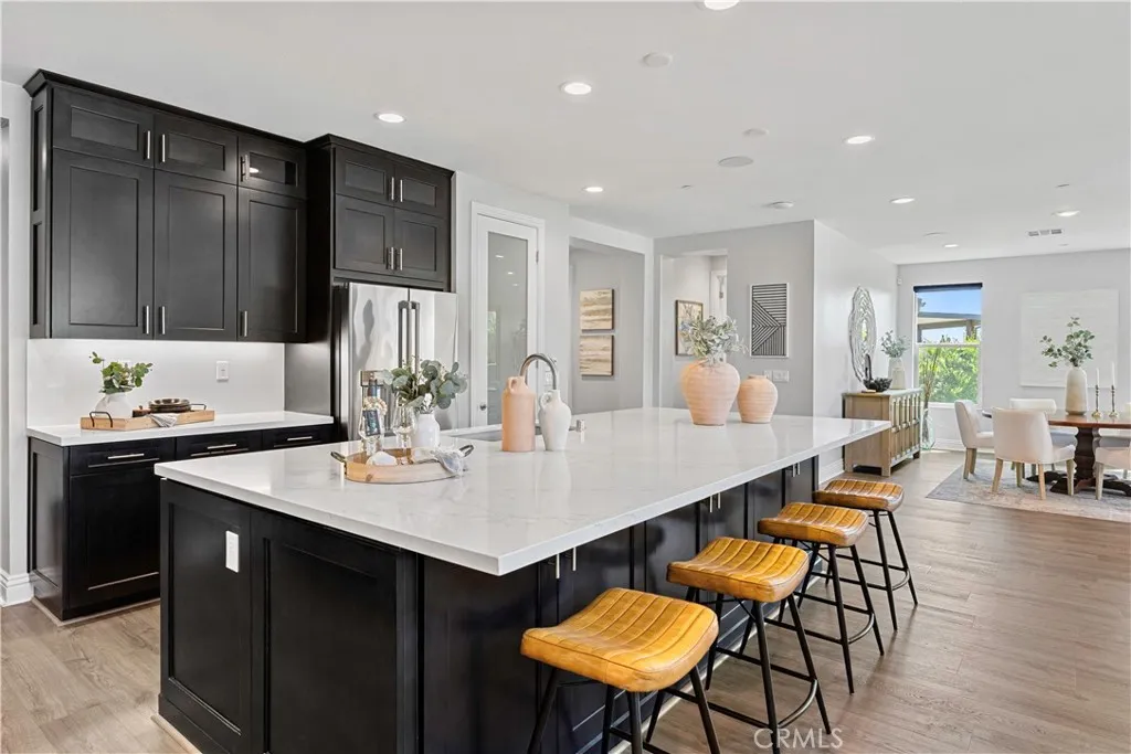 Quartz countertops and full backsplash