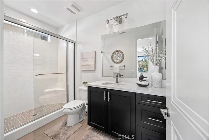 Downstairs private guest bath