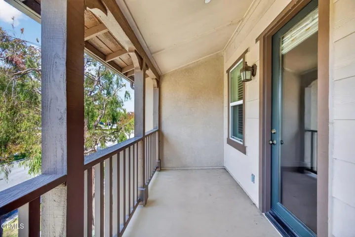 3258 balcony