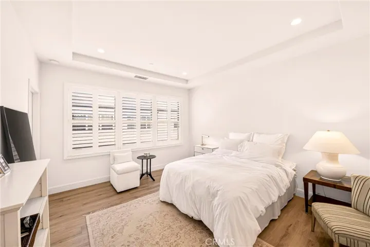 240 Mayfair, Irvine, California 92620