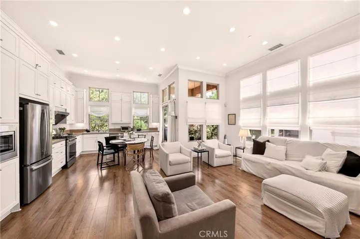 240 Mayfair, Irvine, California 92620