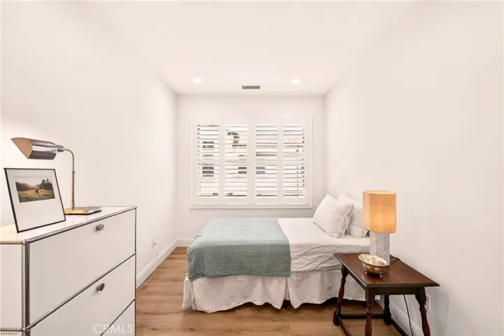 240 Mayfair, Irvine, California 92620