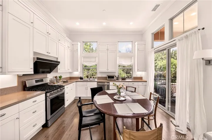 240 Mayfair, Irvine, California 92620