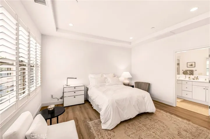 240 Mayfair, Irvine, California 92620