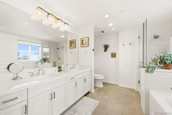 Primary Bath/Spa