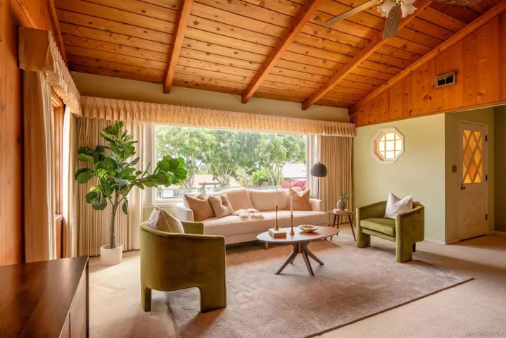 1726 Archer, San Diego, California 92109