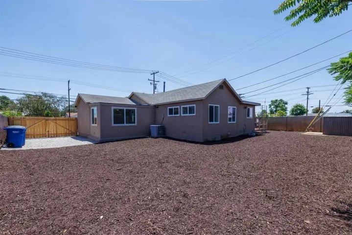 1512 E Madison Avenue, El Cajon, California 92019