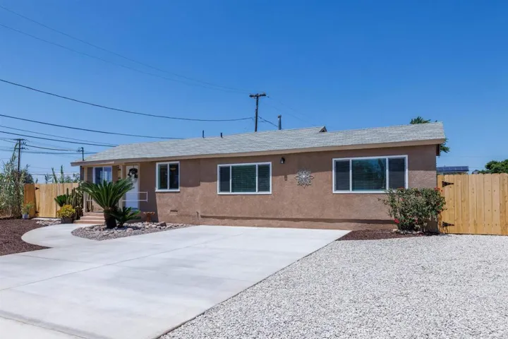 1512 E Madison Avenue, El Cajon, California 92019