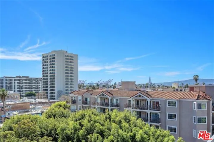 838 Pine Avenue 506, Long Beach, California 90813