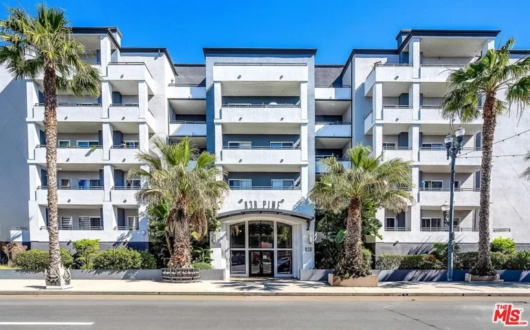 838 Pine Avenue 506, Long Beach, California 90813