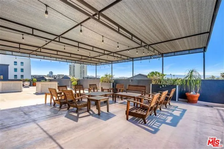838 Pine Avenue 506, Long Beach, California 90813