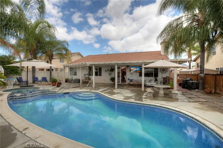 25859 Boulder Rock, Menifee, California 92585