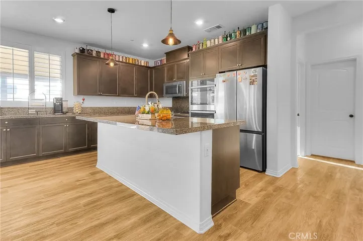1016 Hazel Ct, Calimesa, California 92320